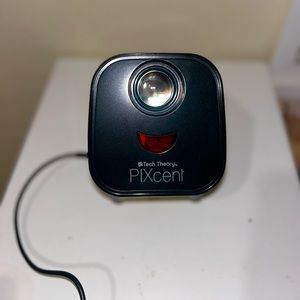 Mini Tech Theory Pixcent HD multimedia projector, color grey, never used!